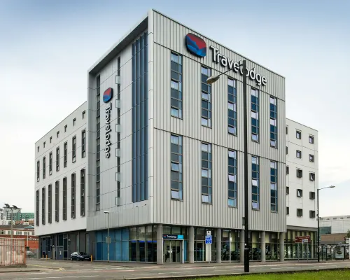Travelodge Manchester Central Arena Hotels near Spinningfields