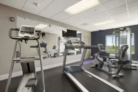 Wingate by Wyndham Bismarck - salle de sport