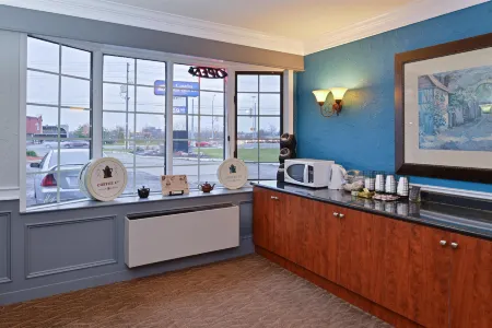 Canadas Best Value Inn St. Catharines Отели рядом с достопримечательностью «Университет Брока»