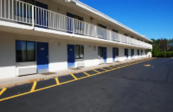Motel 6 Chicopee, MA - Springfield Hotels in 