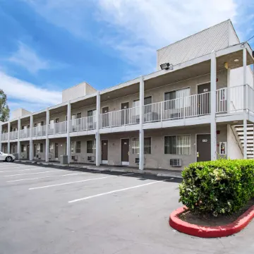 Studio 6 Cypress, CA