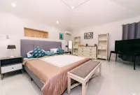 Denika's Suites Hotels in Palawan