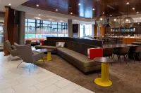 SpringHill Suites Kansas City Northeast - parking