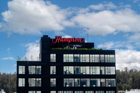 Hampton by Hilton Quito la Carolina Park