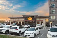 Sandman Hotel Hamilton - parking