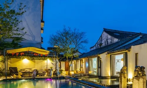 Floral Hotel·Zerunju Light Luxury Hotel