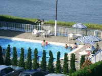 Kanoya Kourakuen - piscina
