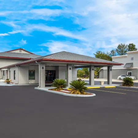 Red Roof Inn & Suites Thomasville