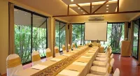Wanathara Resort Hotels in Wang Thong