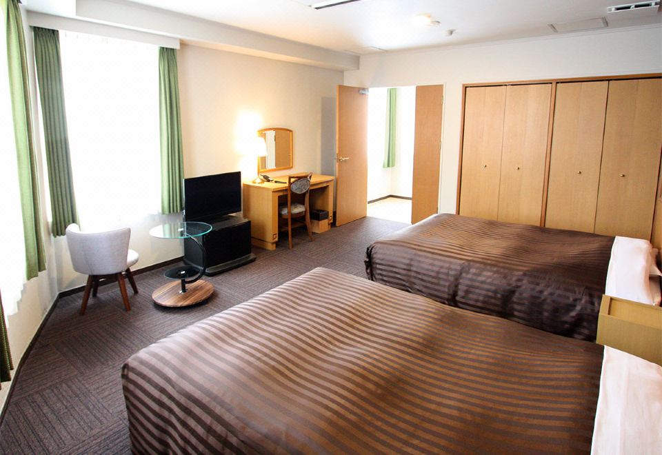 후쿠오카 아티 인의 아트리가 있는 로비 또는 공용 공간