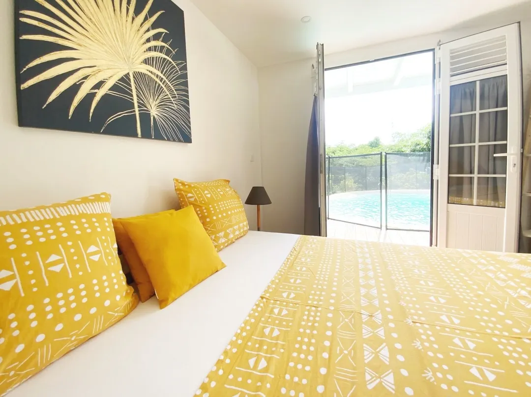 Villa  Climatisée Piscine Lagon Privé Et Jardin Plage 15 Minutes à Pied - Martinique