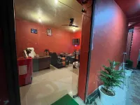 Hotel Crescent Hotels in Karapura