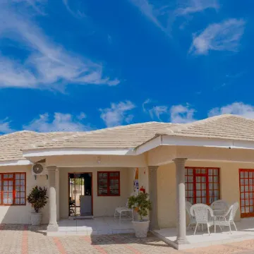 Green Lagoon Guest House