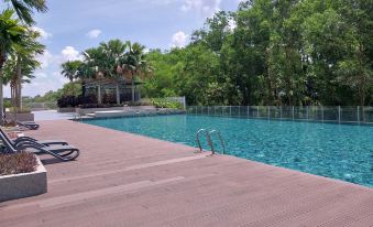 Yemala Suites at Skyloft - Johor