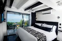 Villa Roca Boutique Resort & Suites - Adult Only