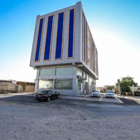 SH Hotel - Free Parking Отели рядом с достопримечательностью «Торговый центр Al Manar»