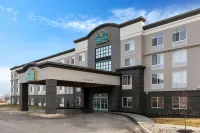 La Quinta Inn & Suites by Wyndham Omaha Airport Downtown - Parking