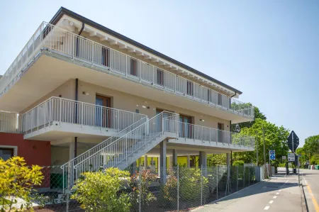 Guest House Bella Onda Отели рядом с достопримечательностью «New Murano gallery»