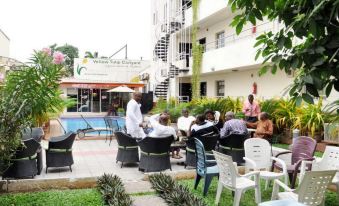 Cata Apartment Hotel and Spa
