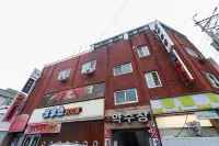 Geojedo Okpo Yaksu Hotels near NH Mart