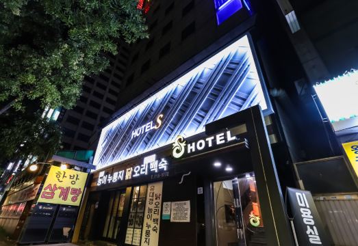 신촌 S 객실 뷰