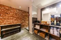 Tongyeong Adios Hotel Hotels in Tongyeong-si