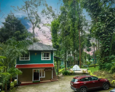 Blue Bells Resort by Maat Hotels ムンナルのホテル