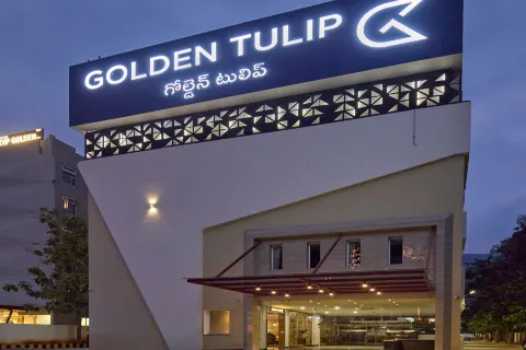 골든 튤립 티루파티