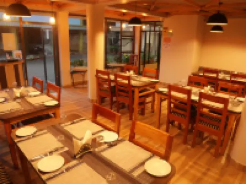 The Phoenix Residency Hotele w: Shillong