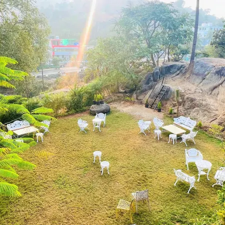 Hotel Kaka Inn