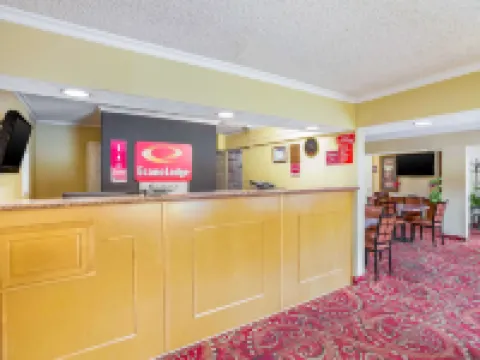 Econo Lodge Huntington - Barboursville University Area Hotels in Cabell County