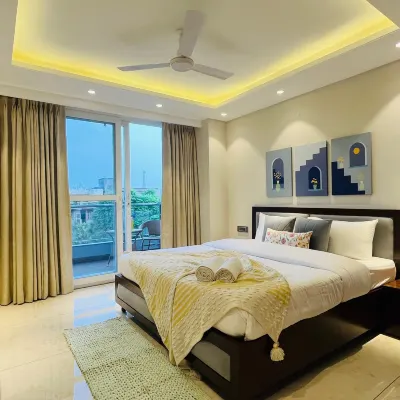 Zen Suites Gurgaon - Luxe Stays Collection Hotels near Sector 14