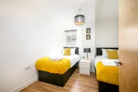 Skyvillion - Tower Point Enfield 2Bed W/Balcony