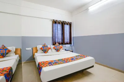 Hotel Bhakti Sankul