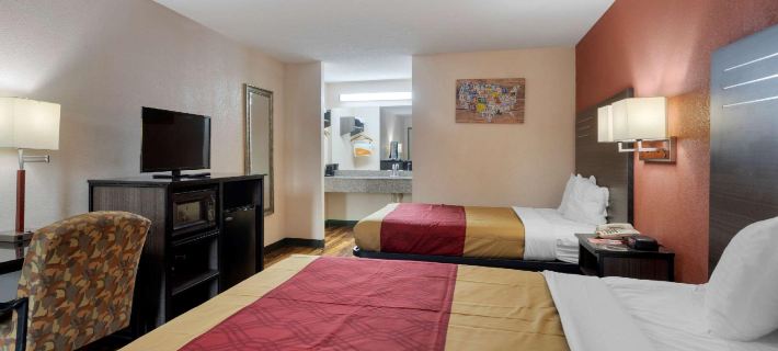 Econo Lodge Madison Airport Hotels in Madison