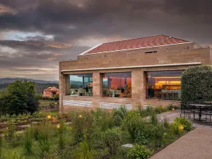 팔라시오 데 루체스 G L 를레 & 샤토