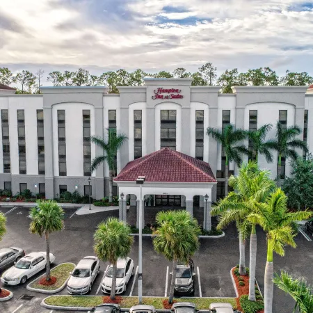 Hampton Inn & Suites Fort Myers-Estero/FGCU Hotels in Estero