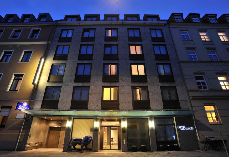 hotel overview picture