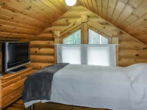 Lomaväinö 13 Hotels in Eastern Lapland