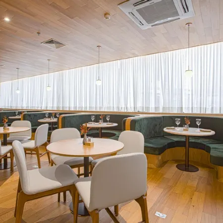 Qoya Hotel Curitiba, Curio Collection by Hilton