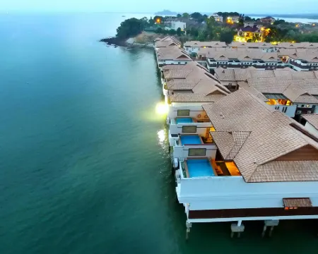 グランド レキス ポート ディクソン(旧ザ レジェンド インターナショナル ウォーター ホームズ) ポート・ディクソンのホテル