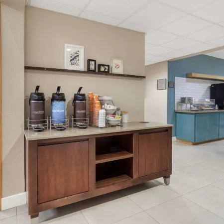Country Inn & Suites by Radisson, The Woodlands