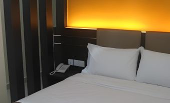 GM Holiday Hotel