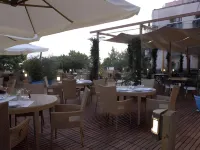 Mediterranea Hotel & Convention Center - breakfast