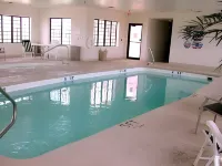 홀리데이 인 익스프레스 호텔 & 스위트 플레인뷰