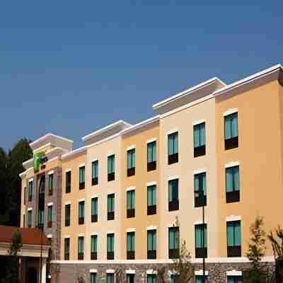 Holiday Inn Express & Suites Clemson - Univ Area Hotel Exterior