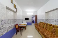 Sri Nandha Luxury Comforts Hotels near Nallamudi Viewpoint