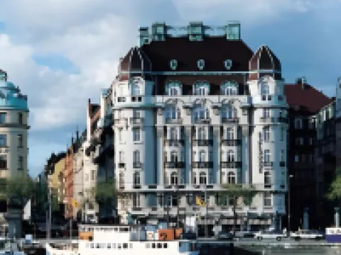 Hotel Esplanade, Sure Hotel Collection by Best Western Отели рядом с достопримечательностью «Крытый Рынок Ёстермалмс»
