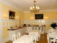 Hamnhotellet Kronan Hotels in Landskrona
