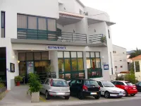 Residencial Familia Hotels near Machico